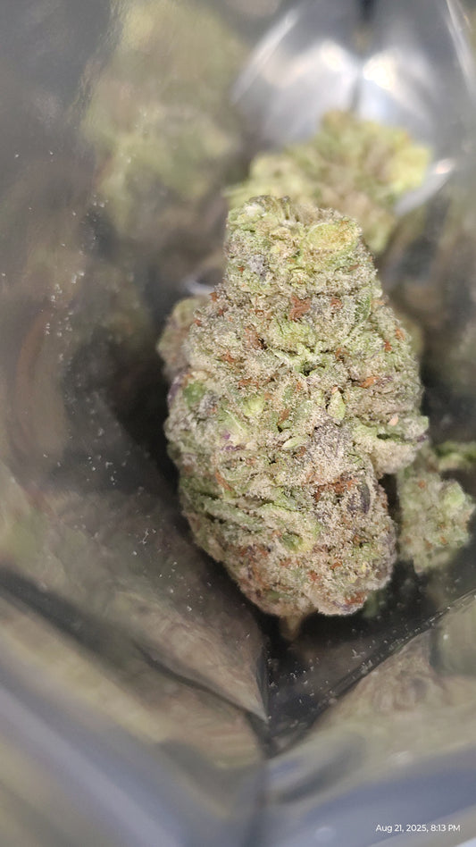 Exotic Flower : Rare Genetics, Unforgettable Flavor (Pinnacle)